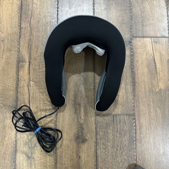 Homedics (Model NMS-350) Neck Massager Shiatsu and Vibration With Heat - Picture 2 of 7